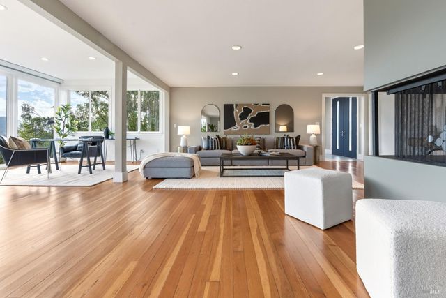 183 Reservoir Rd, San Rafael, CA 94901