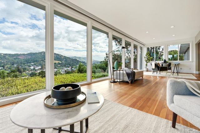 183 Reservoir Rd, San Rafael, CA 94901