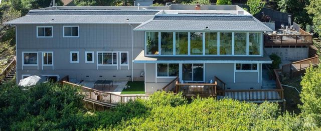 183 Reservoir Rd, San Rafael, CA 94901