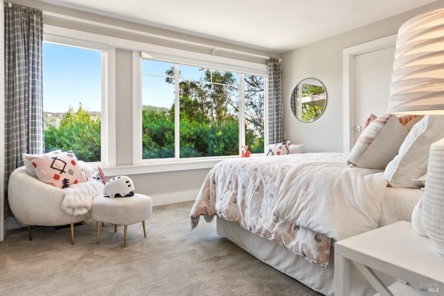 183 Reservoir Rd, San Rafael, CA 94901