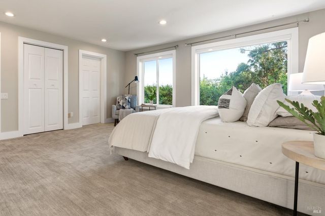 183 Reservoir Rd, San Rafael, CA 94901