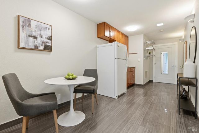 183 Reservoir Rd, San Rafael, CA 94901