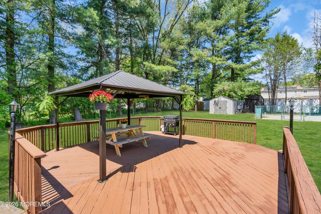 93 Woodcrest Drive, Freehold, NJ 07728