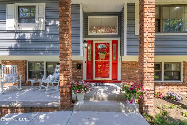 93 Woodcrest Drive, Freehold, NJ 07728