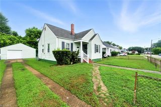 935 14th ST, Newport News, VA 23607