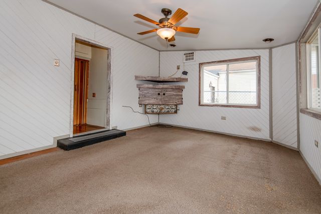 1818 E Washington Street, Joliet, IL 60433