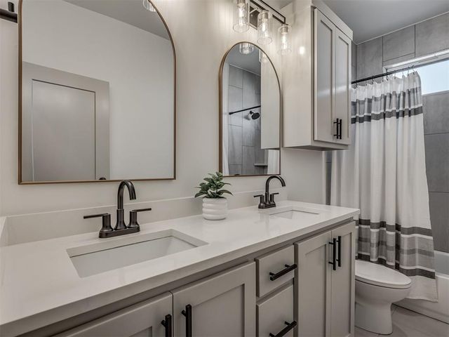 2540 Sunset Court, Guthrie, OK 73044