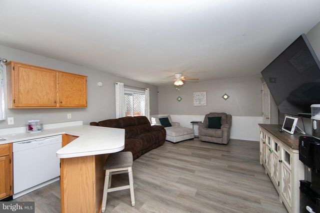 6 LEE ST, Pemberton, NJ 08068