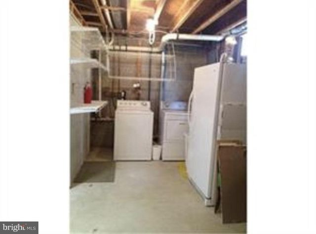 6 LEE ST, Pemberton, NJ 08068