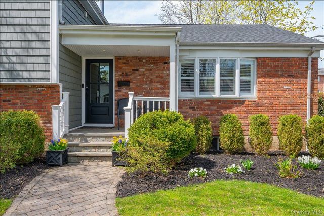44 Askins Place, New Rochelle, NY 10801