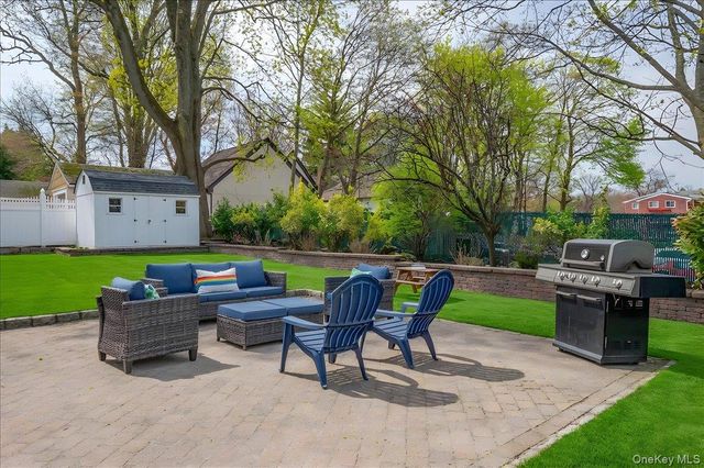 44 Askins Place, New Rochelle, NY 10801