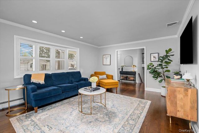 44 Askins Place, New Rochelle, NY 10801