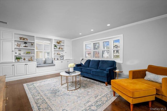 44 Askins Place, New Rochelle, NY 10801