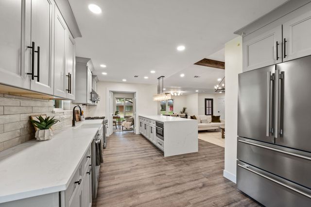 3208 Timberview Road, Dallas, TX 75229