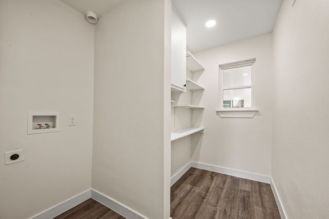 3208 Timberview Road, Dallas, TX 75229