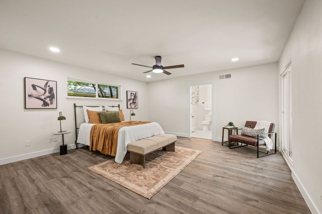 3208 Timberview Road, Dallas, TX 75229