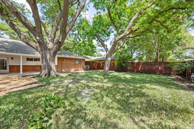 3208 Timberview Road, Dallas, TX 75229