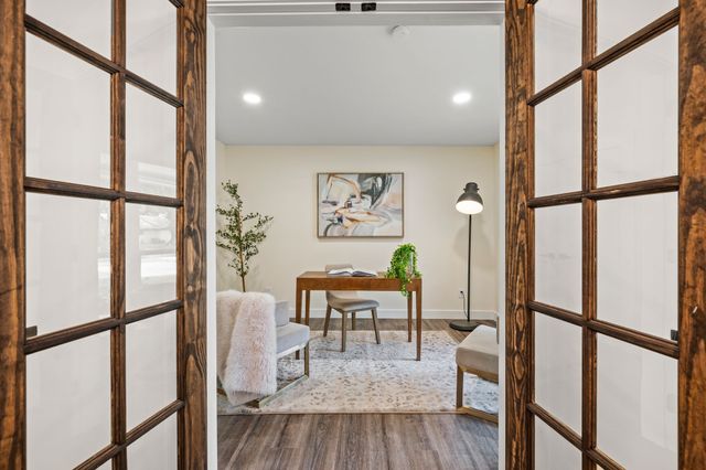 3208 Timberview Road, Dallas, TX 75229