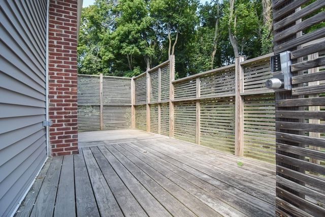 11 Station St, Sharon, MA 02067