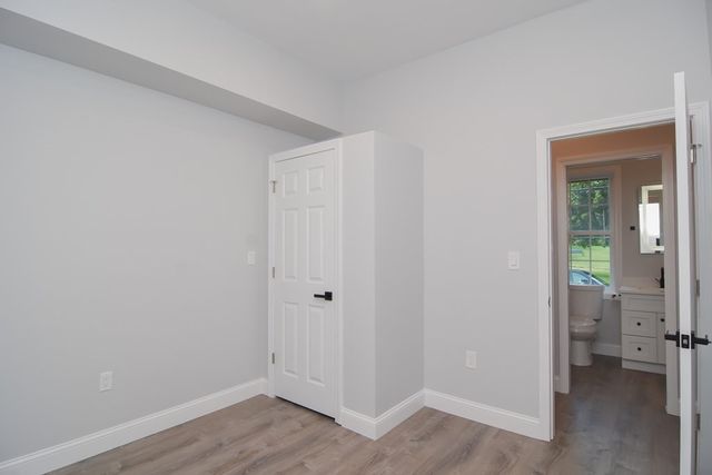 11 Station St, Sharon, MA 02067