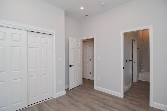 11 Station St, Sharon, MA 02067