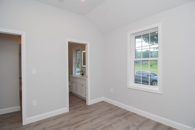 11 Station St, Sharon, MA 02067