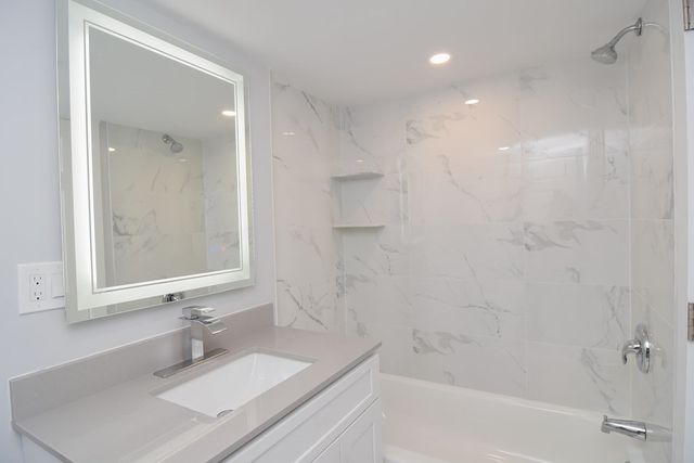11 Station St, Sharon, MA 02067
