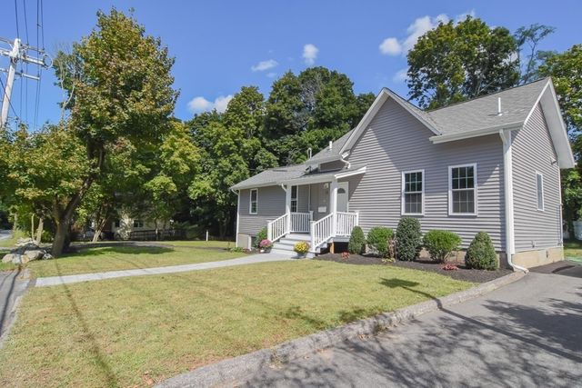 11 Station St, Sharon, MA 02067