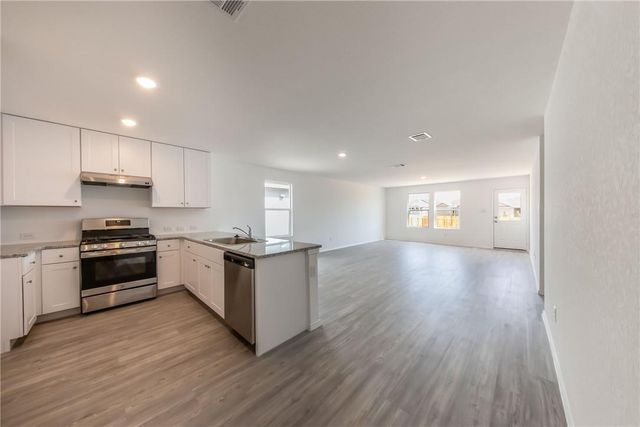 2867 Rosefinch ST, New Braunfels, TX 78130