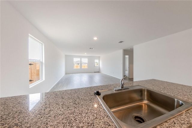 2867 Rosefinch ST, New Braunfels, TX 78130