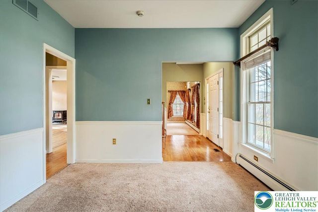 126 Devonshire Drive, Hamilton Twp, PA 18360