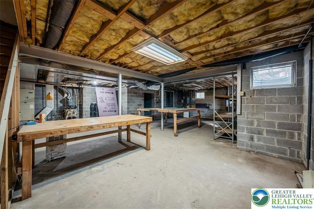 126 Devonshire Drive, Hamilton Twp, PA 18360