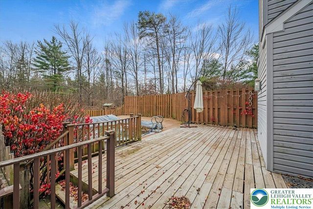 126 Devonshire Drive, Hamilton Twp, PA 18360