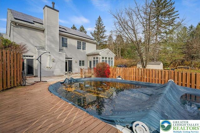 126 Devonshire Drive, Hamilton Twp, PA 18360