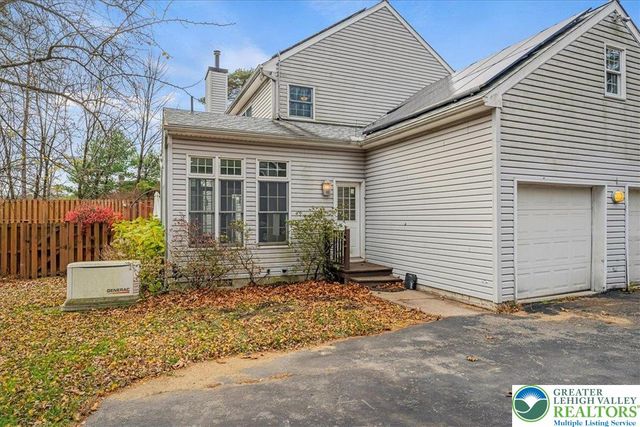 126 Devonshire Drive, Hamilton Twp, PA 18360