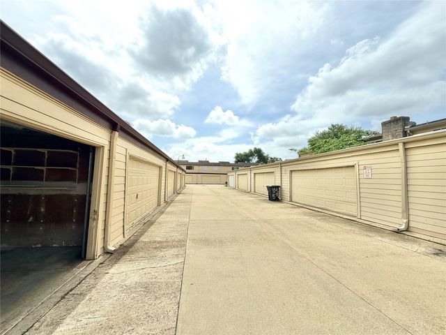 10344 Cook Road 344, Houston, TX 77099