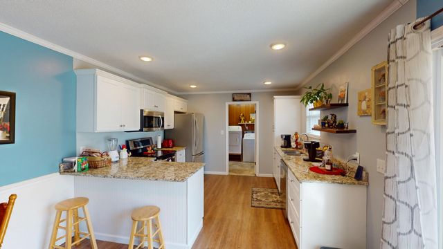 1127 Dean Corvin Lane, Dayton, TN 37321