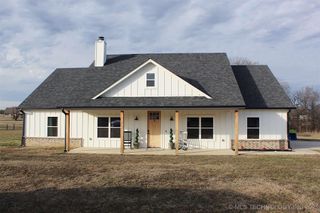 318 Twin Creeks Lane, Pryor, OK 74361