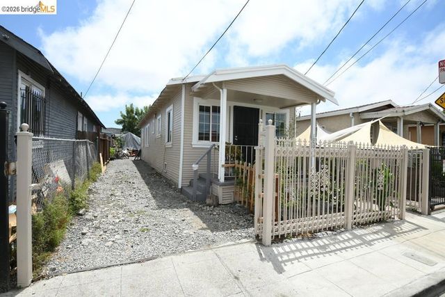 1090 70Th Ave, Oakland, CA 94621