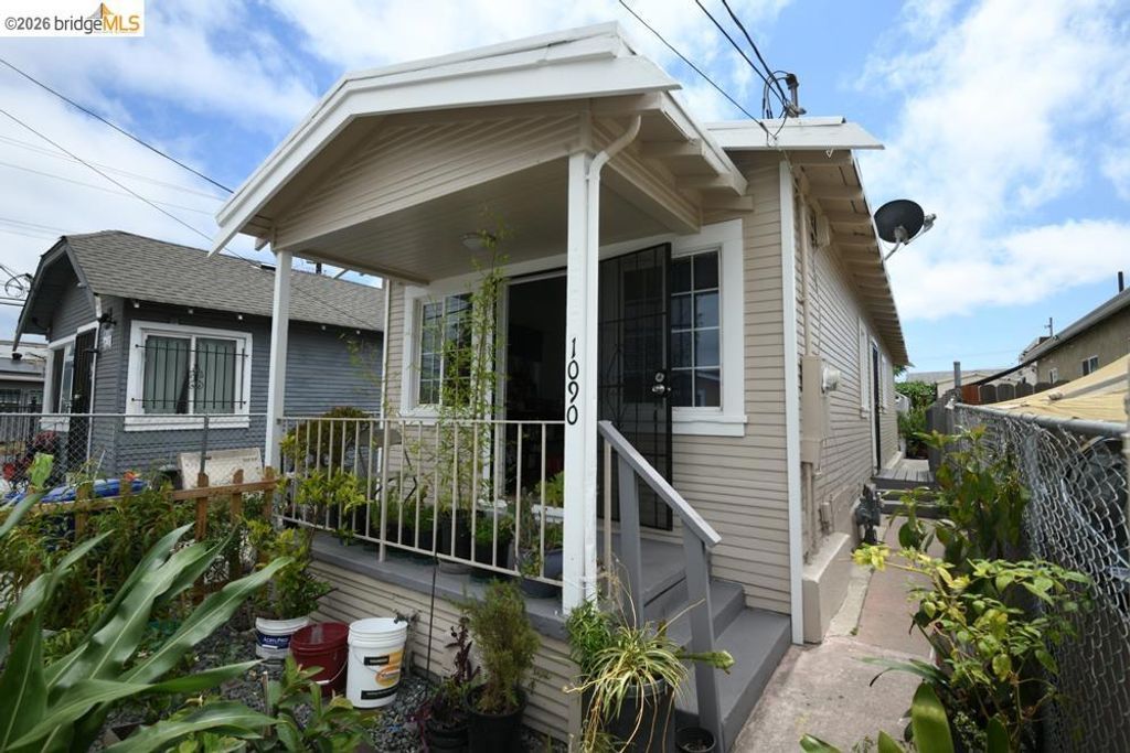 1090 70Th Ave, Oakland, CA 94621