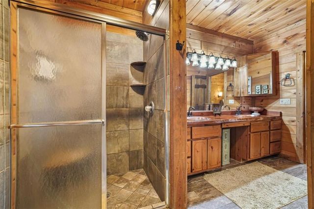 58 River Road, Ellijay, GA 30522