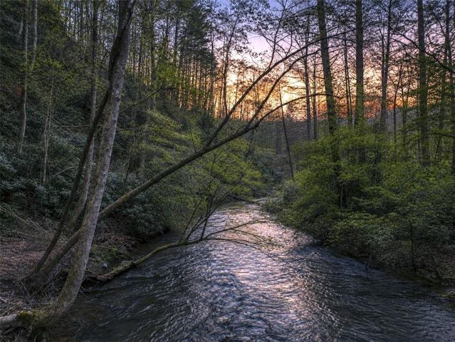 58 River Road, Ellijay, GA 30522