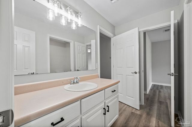 6559 Rambler Dr, Pensacola, FL 32505