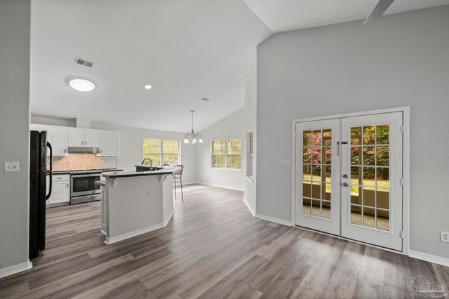 6559 Rambler Dr, Pensacola, FL 32505