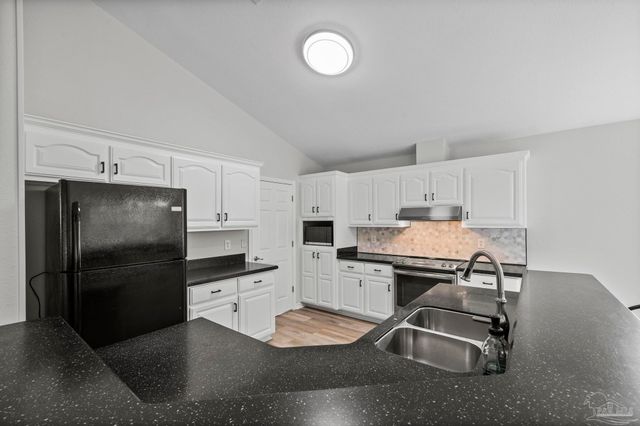 6559 Rambler Dr, Pensacola, FL 32505