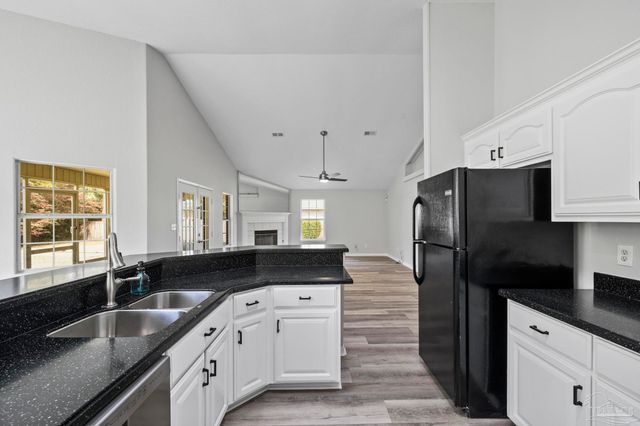 6559 Rambler Dr, Pensacola, FL 32505
