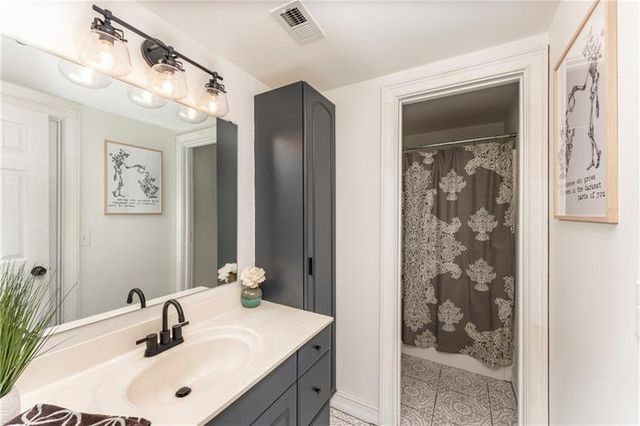 4093 Hickory Fairway Drive, Woodstock, GA 30188