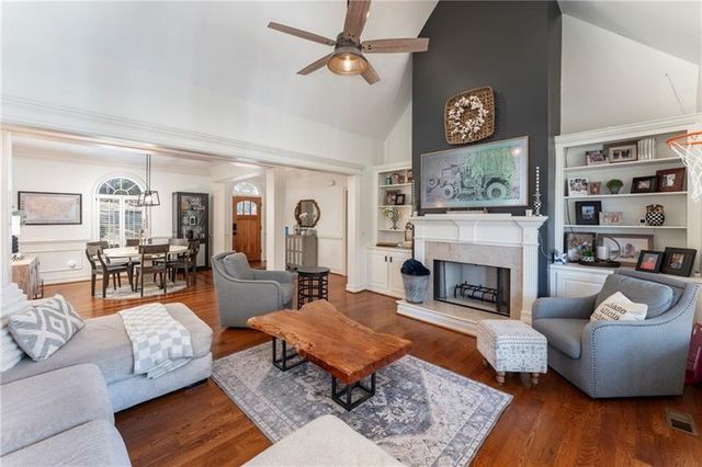 4093 Hickory Fairway Drive, Woodstock, GA 30188