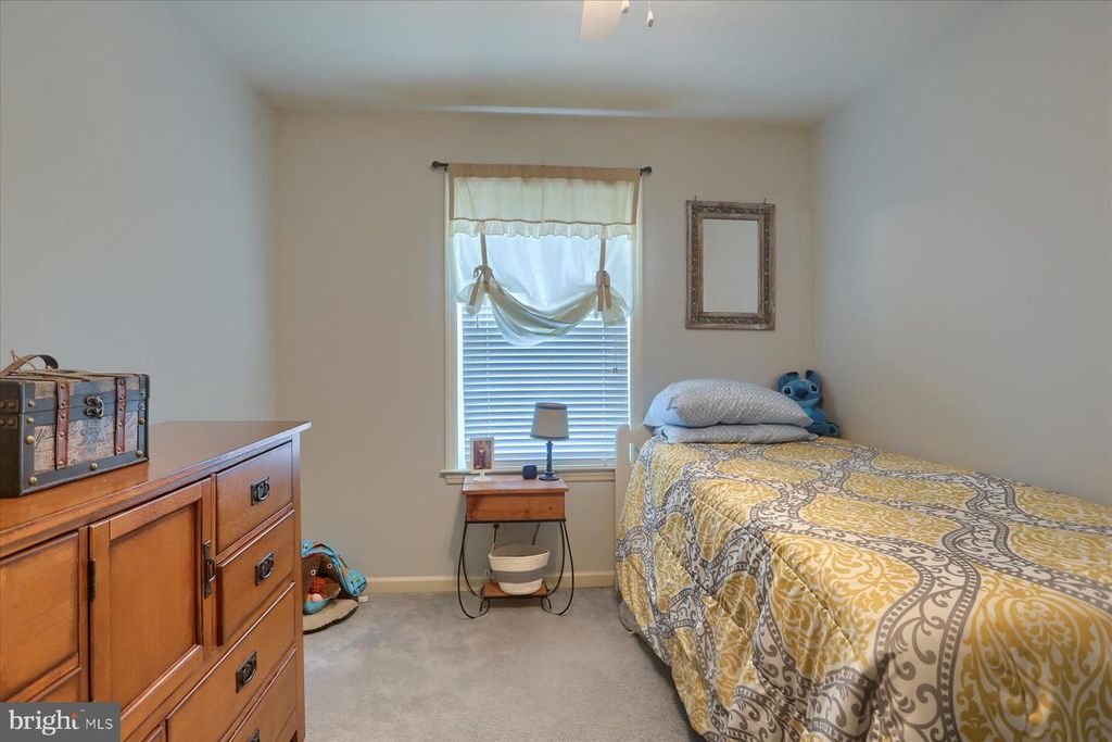 40 LAUREL DR, Myerstown, PA 17067