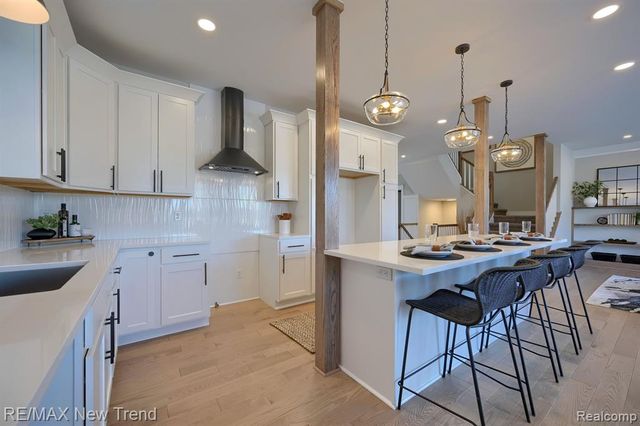 213 Mountain View Lane, Milford, MI 48381